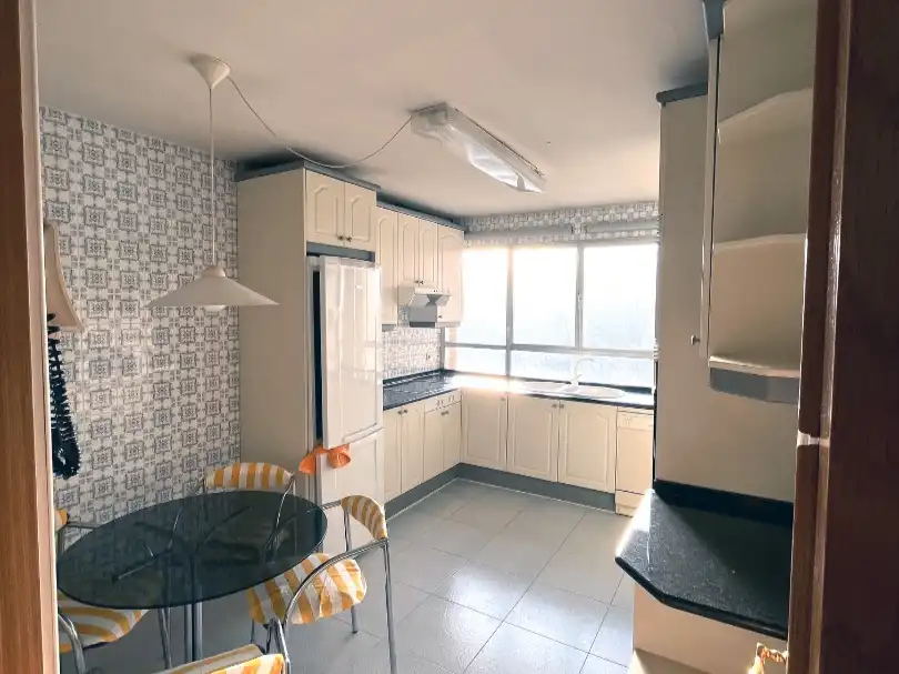 Kitchen of Flat for sale in Madrid  with Air Conditioner, Heating and Parquet flooring