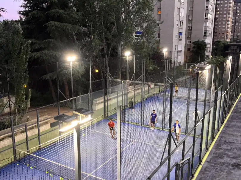 Exterior view of Flat for sale in Madrid  with Air Conditioner, Heating and Parquet flooring