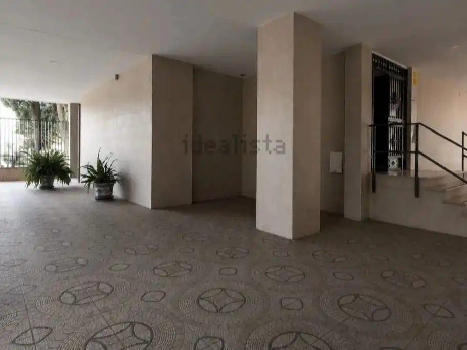 Flat for sale in Sevilla  with Air Conditioner, Terrace and Furnished
