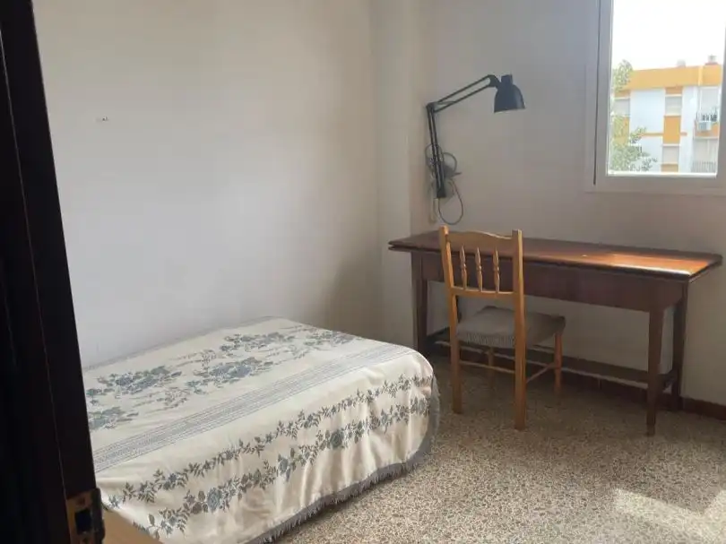 Bedroom of Flat for sale in Sevilla  with Air Conditioner, Terrace and Furnished