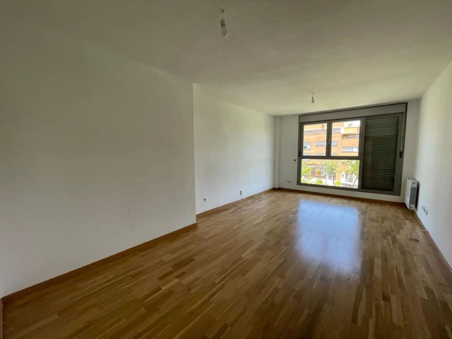 Sala de estar de Piso de alquiler en Villalbilla con Calefacción, Jardín privado y Parquet