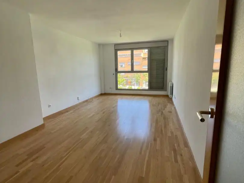 Sala de estar de Piso de alquiler en Villalbilla con Calefacción, Jardín privado y Parquet