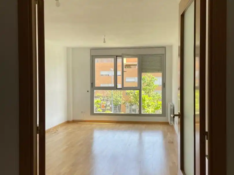 Habitación de Piso de alquiler en Villalbilla con Calefacción, Jardín privado y Parquet