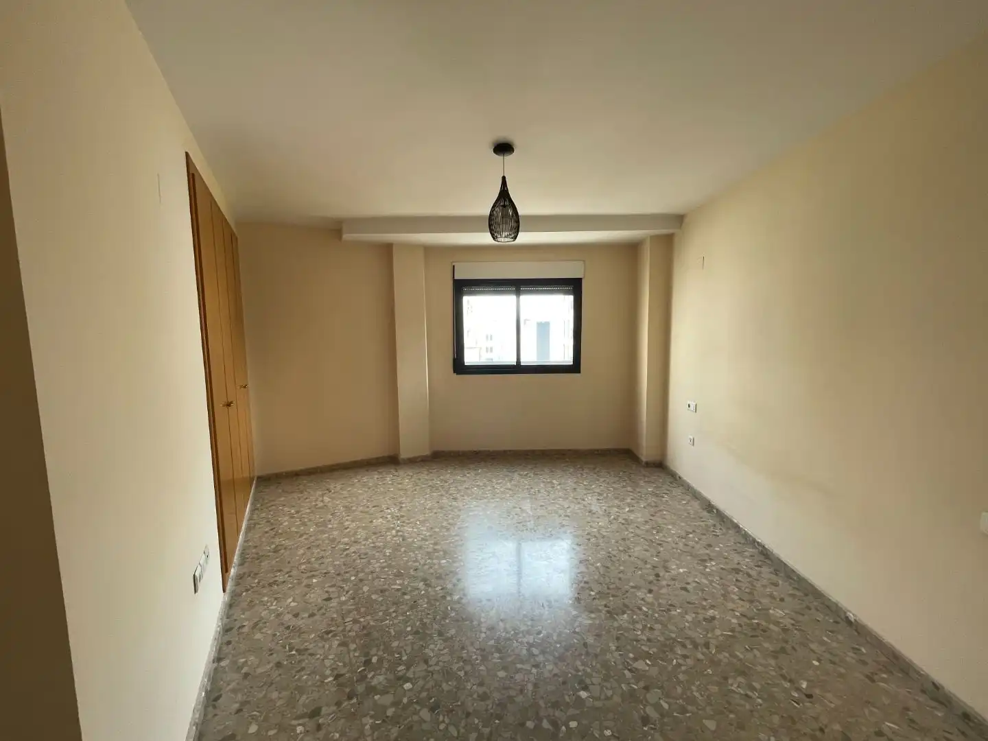Piso en venta en Valencia con Aire acondicionado, Parking comunitario y Videoportero