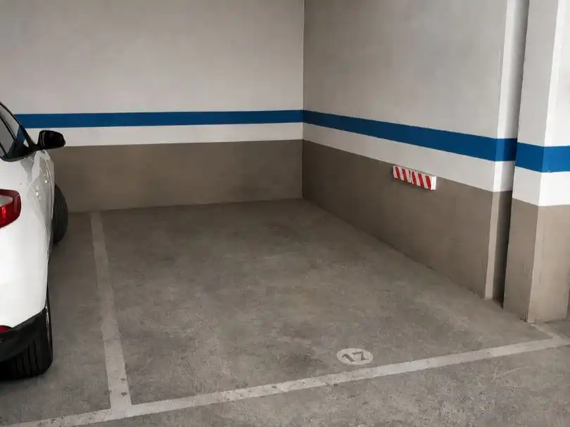 Parking de Piso en venta en Valencia con Aire acondicionado, Parking comunitario y Videoportero