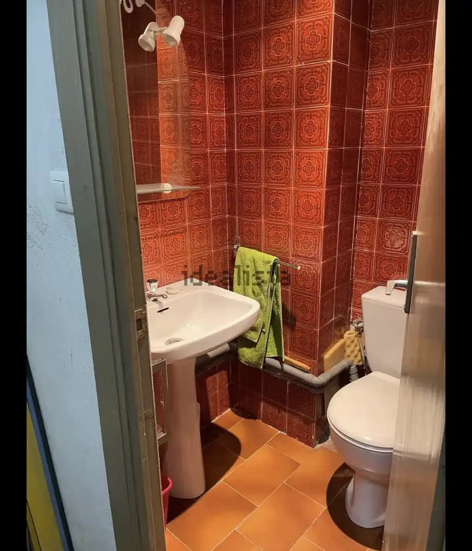 Badezimmer von Geschaftsraum zur Miete in Burgos