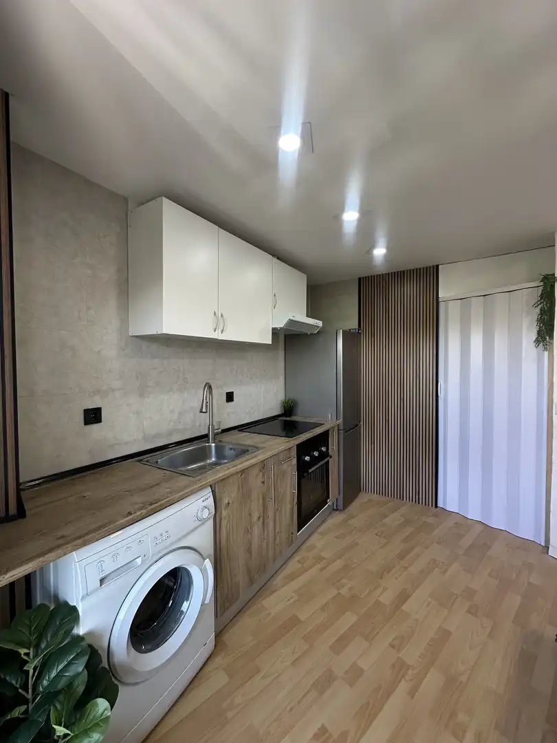 Cuina de Pis en venda en Valdemoro amb Parquet, Terrassa i Moblat