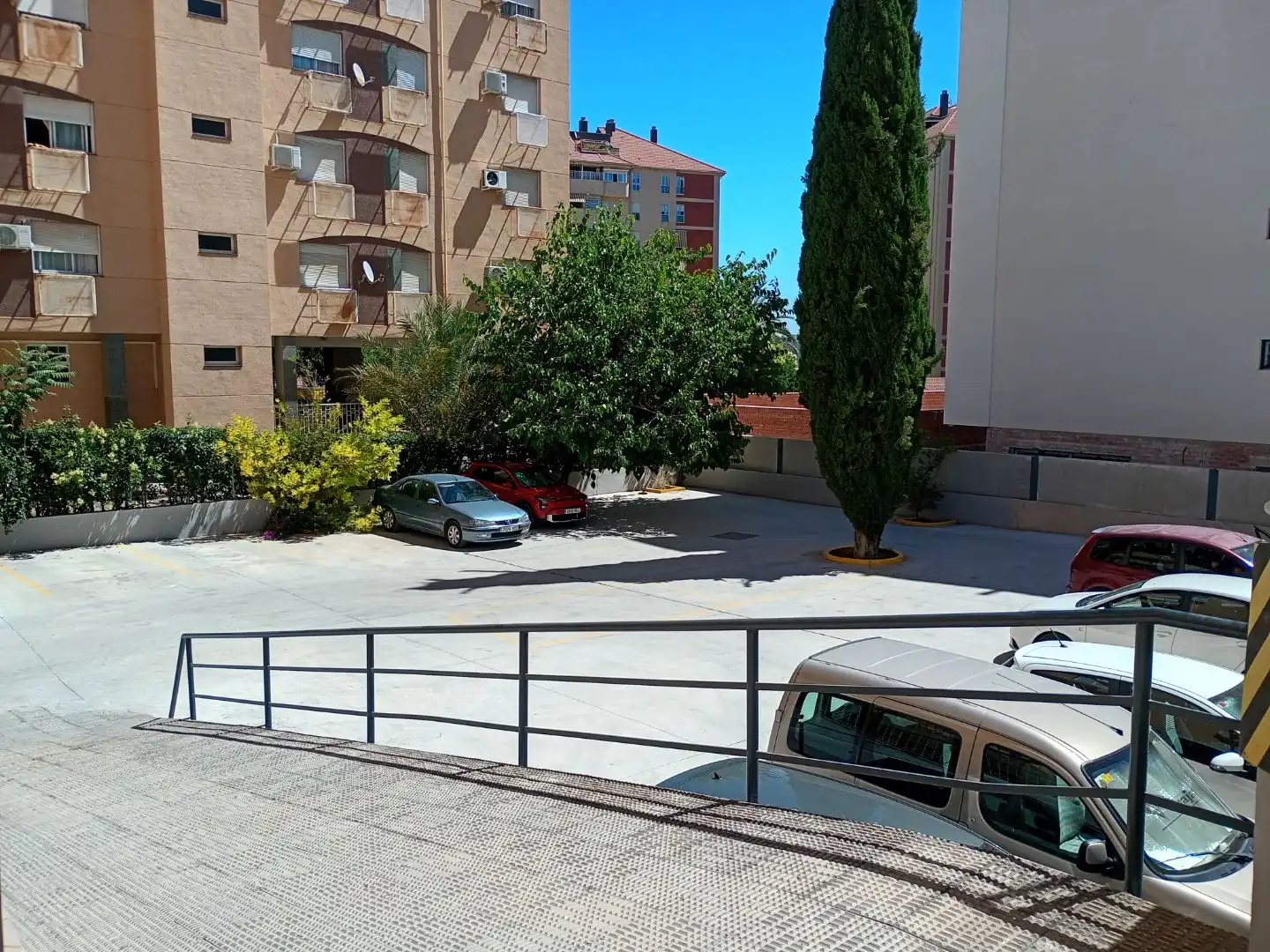 Pis de lloguer a Avenida de Antonio Pascual Acosta, 15, El Valle - Universidad Aparcament de Pis de lloguer en Jaén amb Aire condicionat, Calefacció i Terrassa