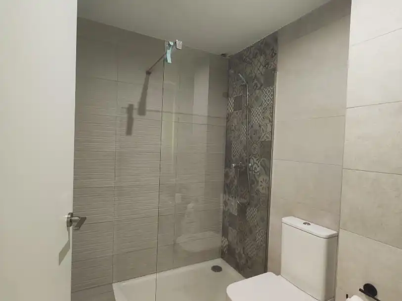 Flat for sale in Cañada Real Mestas, 2, Arroyo del Moro - Noreña Bathroom of Flat for sale in Córdoba Capital with Air Conditioner, Terrace and Swimming Pool