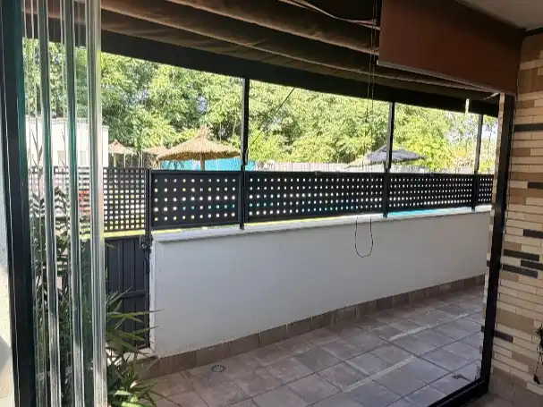 Piso en venta en Cañada Real Mestas, 2, Arroyo del Moro - Noreña Terraza de Piso en venta en Córdoba Capital con Aire acondicionado, Terraza y Piscina