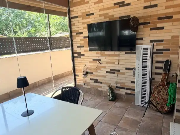Piso en venta en Cañada Real Mestas, 2, Arroyo del Moro - Noreña Terraza de Piso en venta en Córdoba Capital con Aire acondicionado, Terraza y Piscina
