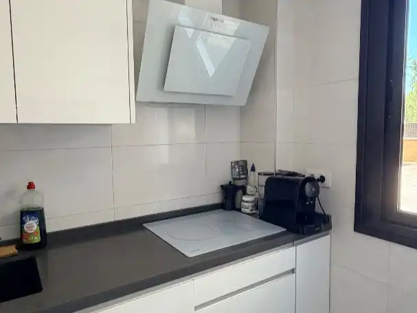 Piso en venta en Cañada Real Mestas, 2, Arroyo del Moro - Noreña Cocina de Piso en venta en Córdoba Capital con Aire acondicionado, Terraza y Piscina