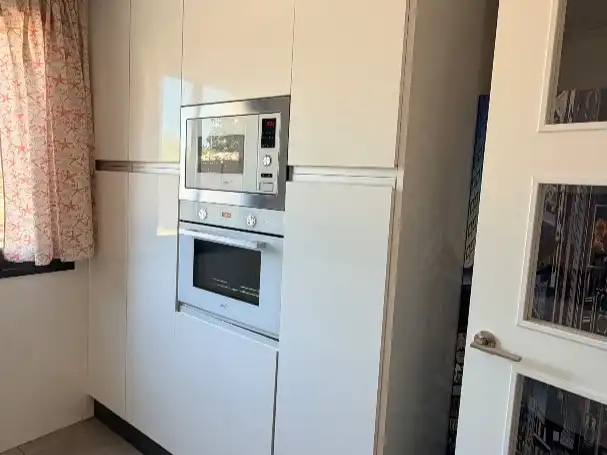 Piso en venta en Cañada Real Mestas, 2, Arroyo del Moro - Noreña Cocina de Piso en venta en Córdoba Capital con Aire acondicionado, Terraza y Piscina
