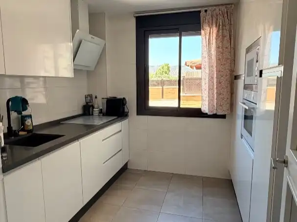 Piso en venta en Cañada Real Mestas, 2, Arroyo del Moro - Noreña Cocina de Piso en venta en Córdoba Capital con Aire acondicionado, Terraza y Piscina