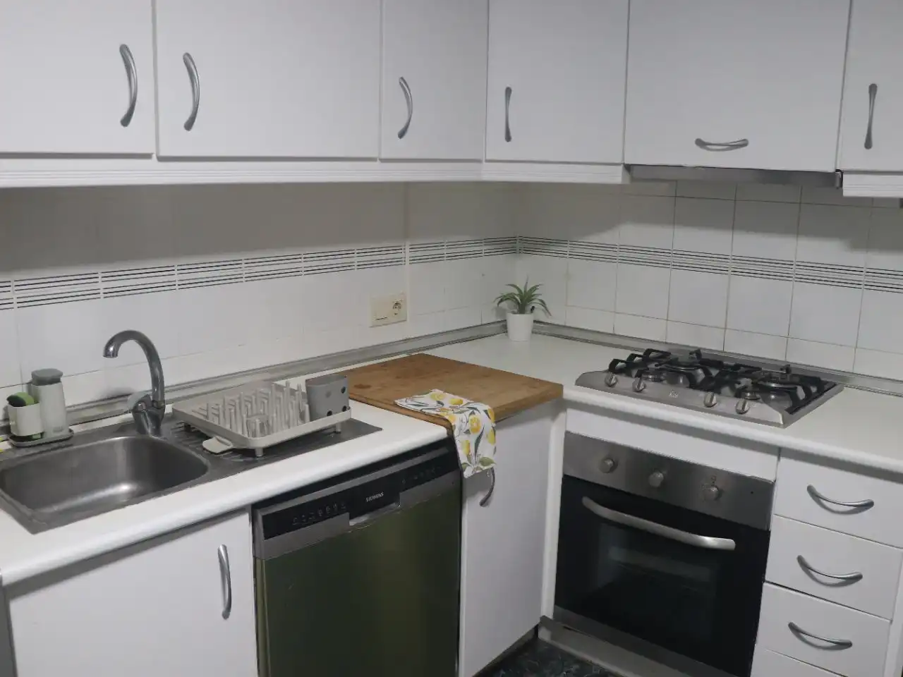 Piso en venta en Carrer Àries, 5, Alicante / Alacant Cocina de Piso en venta en Alicante / Alacant con Aire acondicionado