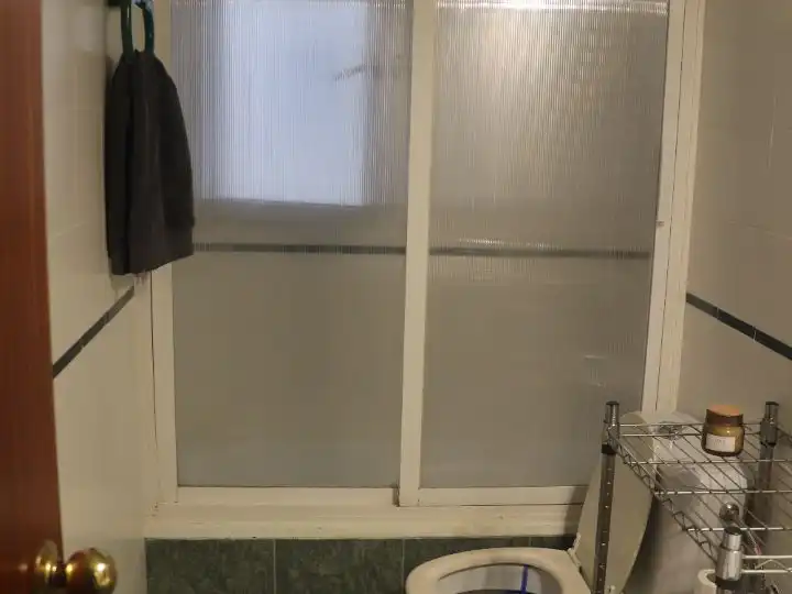 Piso en venta en Carrer Àries, 5, Alicante / Alacant Baño de Piso en venta en Alicante / Alacant con Aire acondicionado