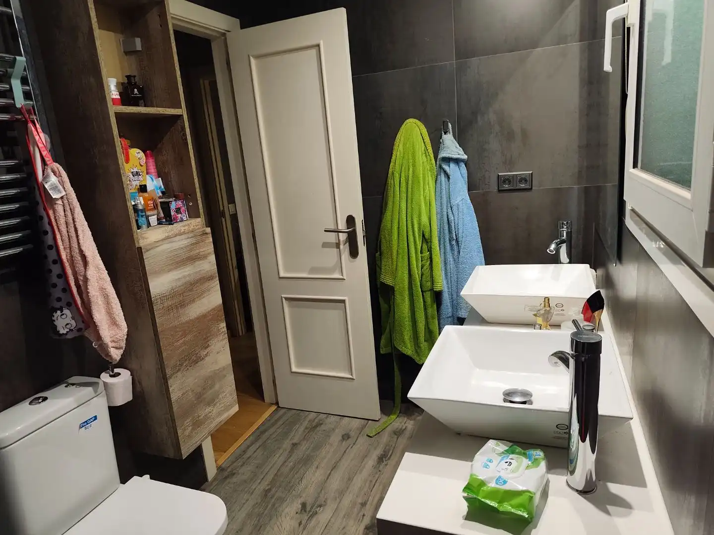 Flat for sale in Calle Bélgica, 10, Altos del Olivar - El Caracol Bathroom of Flat for sale in Valdemoro with Air Conditioner
