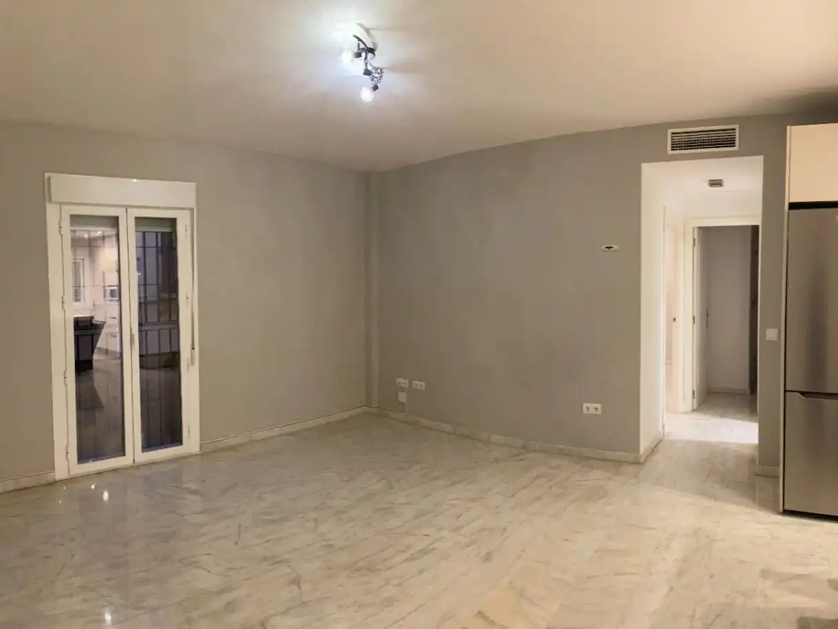 Wohnung zur Miete in San Luis, 93, San Gil Wohnung zur Miete in Sevilla Capital mit Klimaanlage
