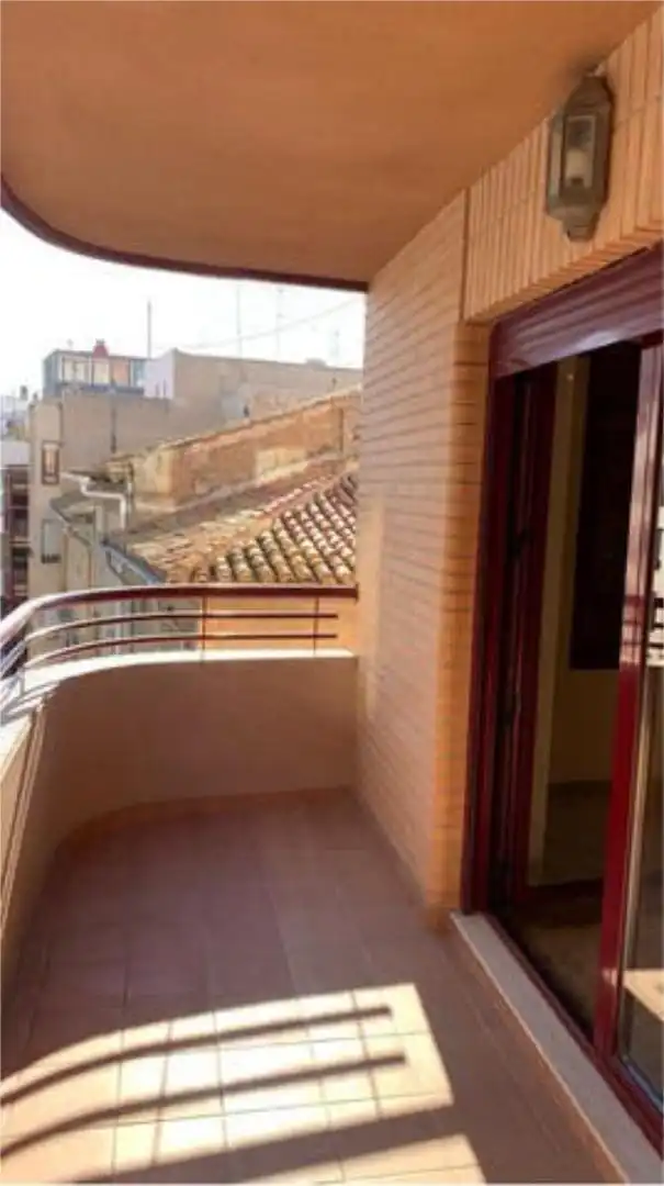 Piso de alquiler en Maestro Carrascosa - Banda de Música Terraza de Piso de alquiler en Villena con Calefacción, Terraza y Trastero