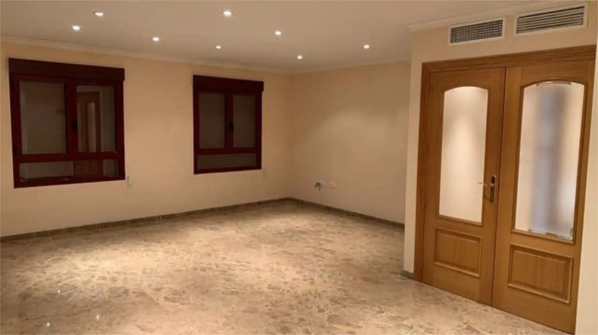 Piso de alquiler en Maestro Carrascosa - Banda de Música Piso de alquiler en Villena con Calefacción, Terraza y Trastero