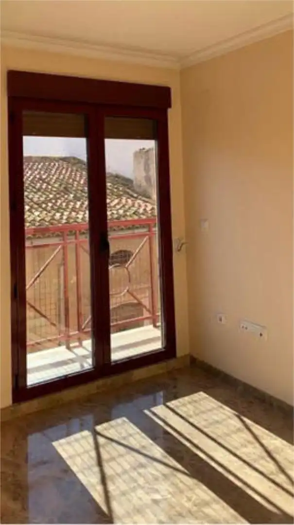 Piso de alquiler en Maestro Carrascosa - Banda de Música Terraza de Piso de alquiler en Villena con Calefacción, Terraza y Trastero