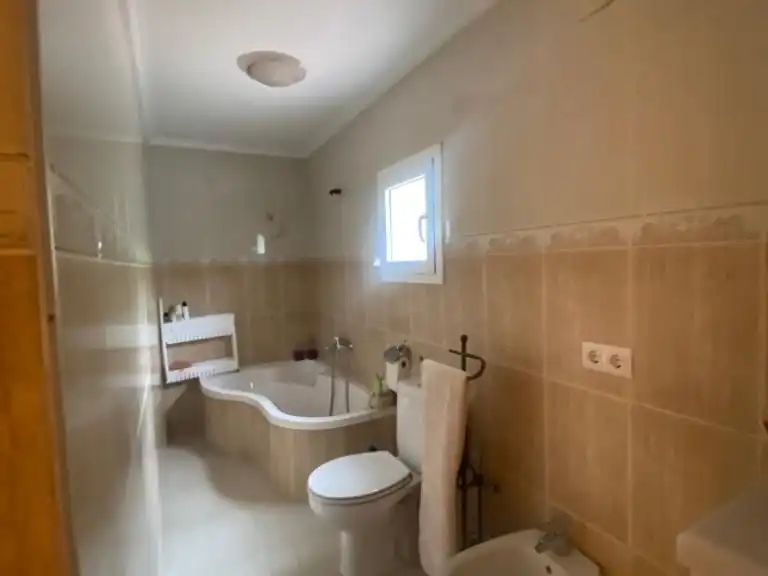 Badezimmer von Wohnung zur Miete in Tordera