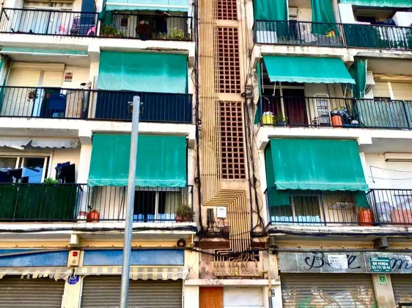 Àtic en venda a Plaça de la Gatassa, 2, Cerdanyola Nord Vista exterior de Àtic en venda en Mataró amb Terrassa