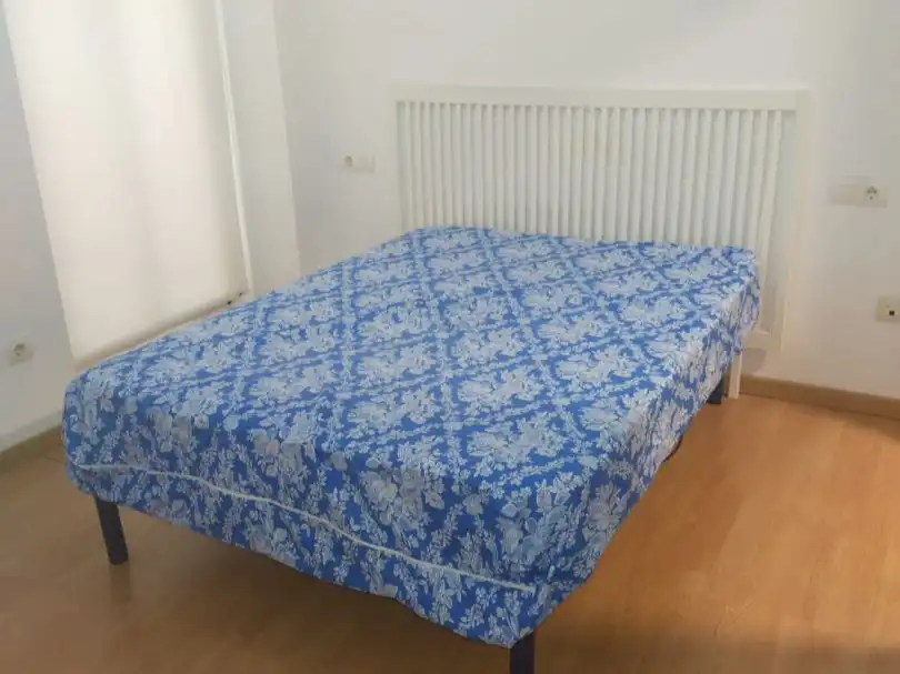 Habitación de Piso de alquiler en Massalavés con Parquet, Trastero y Amueblado