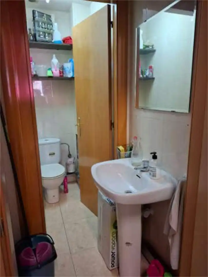Local de alquiler en Covadonga Baño de Local de alquiler en Sabadell con Aire acondicionado