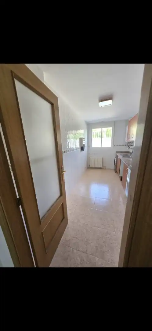 Room in Calle Luis Vives, 21, Requena