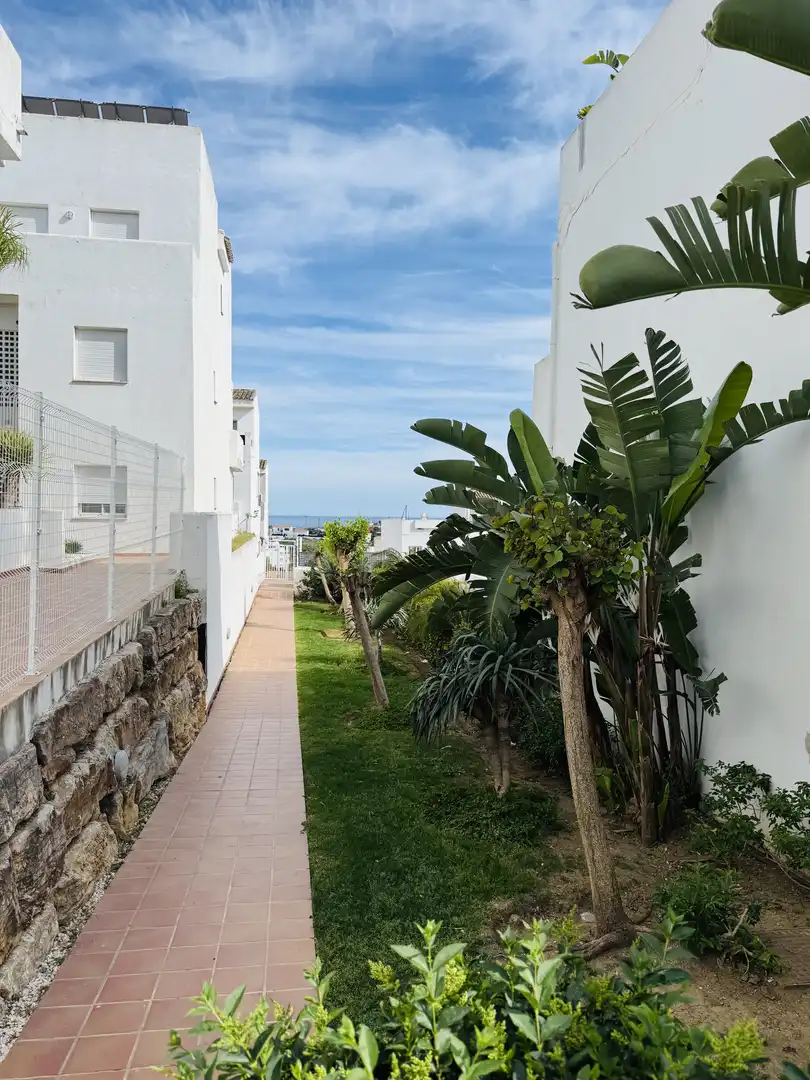 Dúplex en venda a Calle Villa Borghese, 425, Valle Romano Golf Vista exterior de Dúplex en venda en Estepona amb Aire condicionat i Terrassa