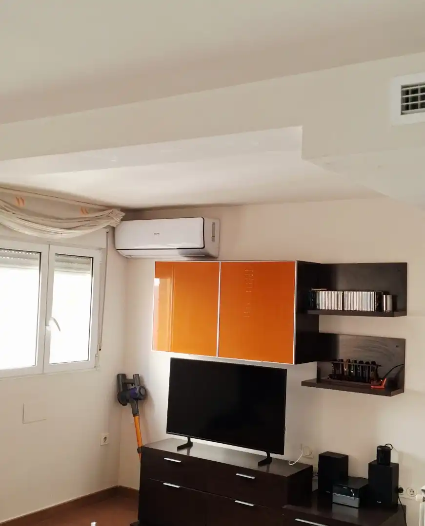 Flat for sale in Calle Acera Fuente Picadores, 13, Huerta de la Reina - Trassierra Living room of Flat for sale in Córdoba with Storage room