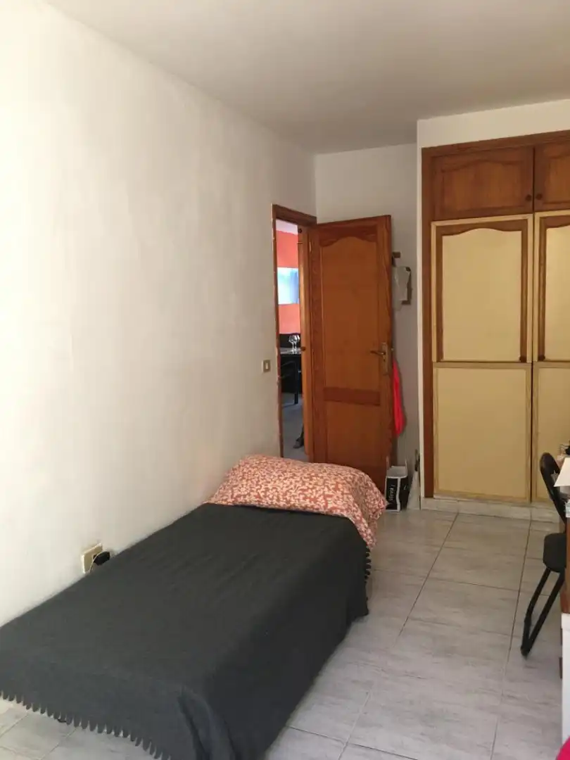 Habitación de Piso de alquiler en San Cristóbal de la Laguna con Amueblado, Horno y Lavadora
