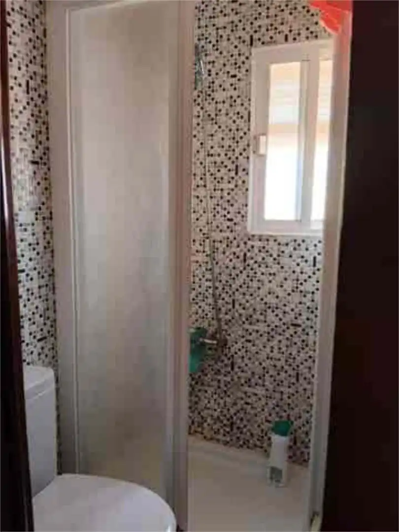 Piso en venta en Peñarroya-Pueblonuevo Baño de Piso en venta en Peñarroya-Pueblonuevo con Terraza, Trastero y Amueblado