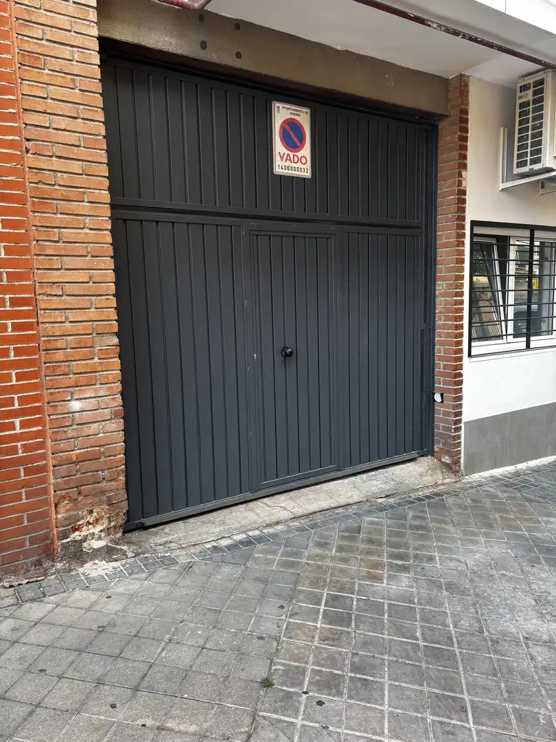 Garage zum Verkauf in Calle de Juan Antonio Maroto, 2, Palomeras Bajas Parkplatz von Garage zum Verkauf in Madrid