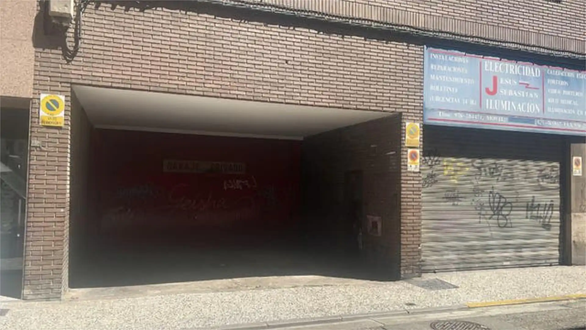Garage for rent in Ciudad Jardín - Parque Roma Parking of Garage for rent in Zaragoza