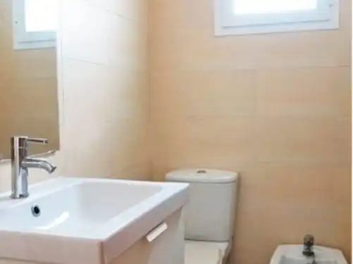 Flat for rent in Calle Ronda del Pelirón, 53, Chapín - Campus Universitario - Navinco Bathroom of Flat for rent in Jerez de la Frontera with Air Conditioner, Parquet flooring and Furnished