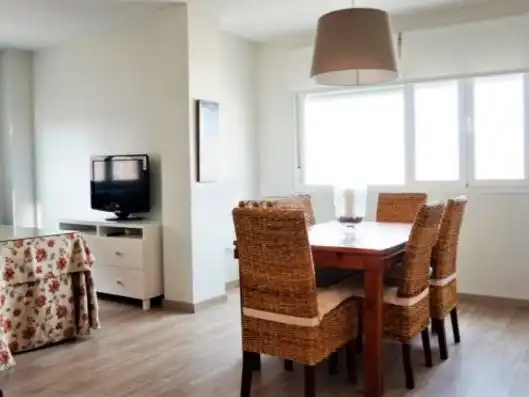 Flat for rent in Calle Ronda del Pelirón, 53, Chapín - Campus Universitario - Navinco Dining room of Flat for rent in Jerez de la Frontera with Air Conditioner, Parquet flooring and Furnished