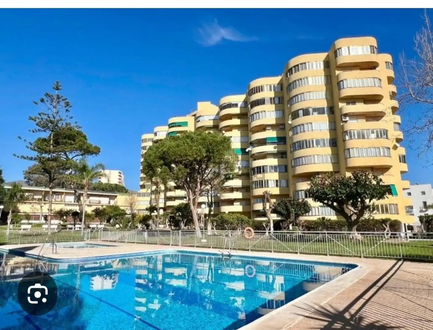 Flat for rent in Lugar Puerto Real, 39, La Carihuela - Los Nidos Exterior view of Flat for rent in Torremolinos with Air Conditioner, Heating and Private garden