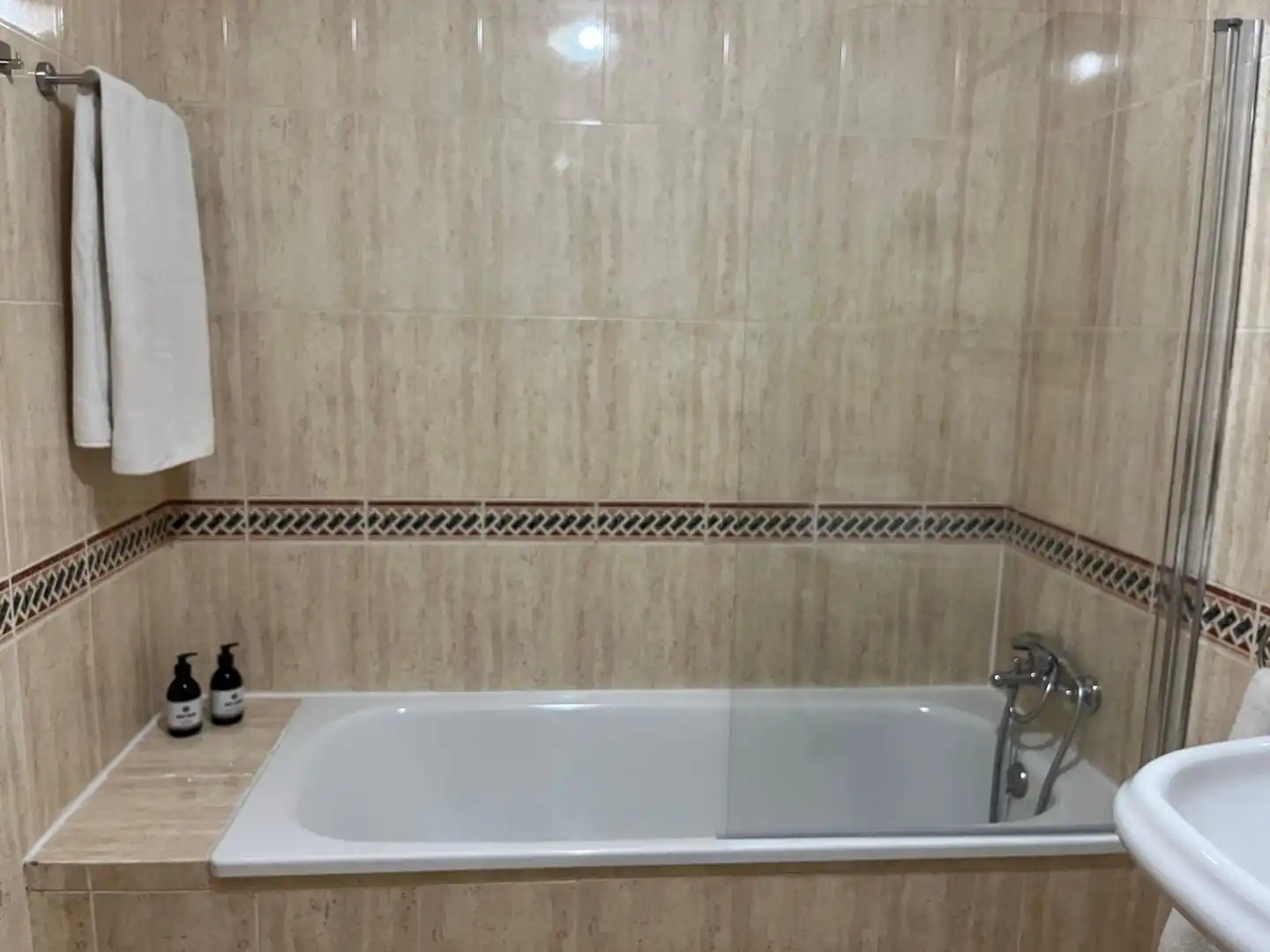 Bathroom of Flat for rent in Mérida  with Air Conditioner, Heating and Furnished
