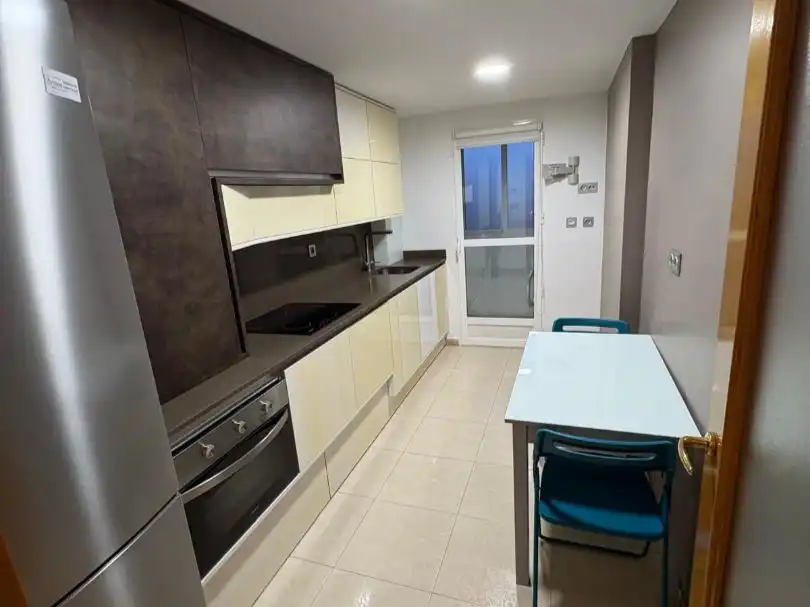 Pis de lloguer a Avenida Don Juan de Borbon, 96, Juan de Borbón Cuina de Pis de lloguer en Murcia Capital amb Aire condicionat, Terrassa i Piscina