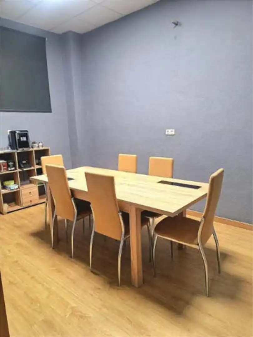 Esszimmer von Büro zur Miete in Murcia