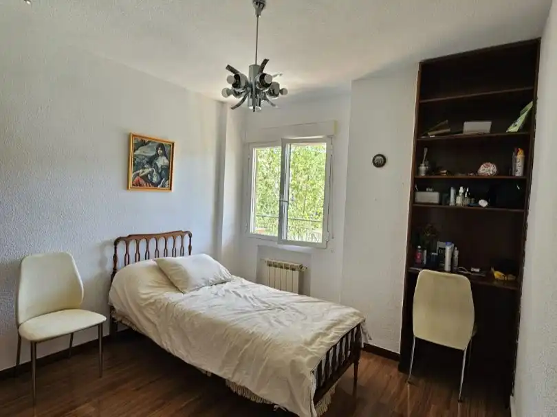 Bedroom of Flat for share in Madrid  with Heating, Terrace and Furnished