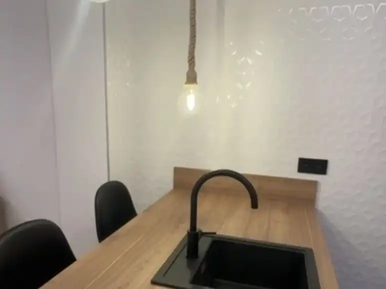 Cocina de Apartamento de alquiler en La Carlota con Aire acondicionado, Calefacción y Amueblado
