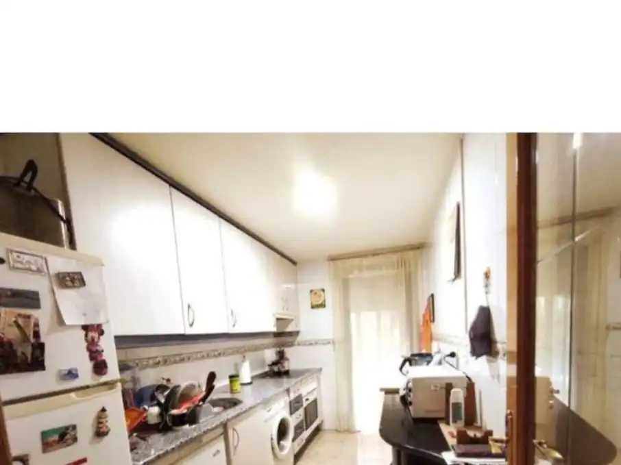Habitación en Calle del Marqués, 14, Zona Centro - Ayuntamiento Cocina de Piso para compartir en Pinto con Aire acondicionado, Calefacción y Amueblado