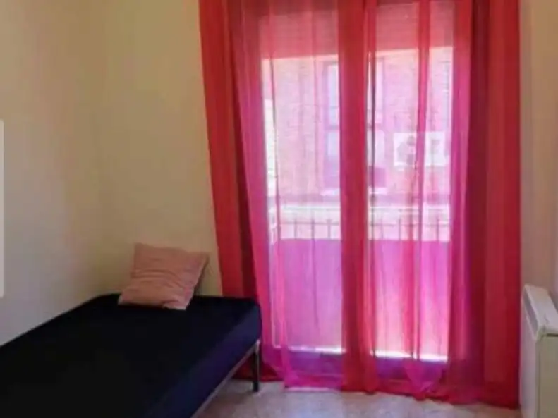 Habitación en Calle del Marqués, 14, Zona Centro - Ayuntamiento Habitación de Piso para compartir en Pinto con Aire acondicionado, Calefacción y Amueblado