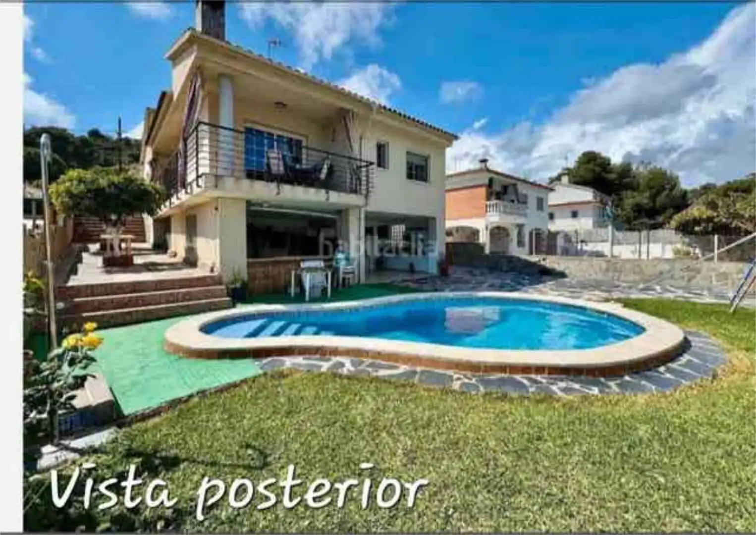 Casa adosada en venta en Costa Cunit - Els Jardins - Els Rosers Vista exterior de Casa adosada en venta en Cunit con Calefacción, Jardín privado y Terraza