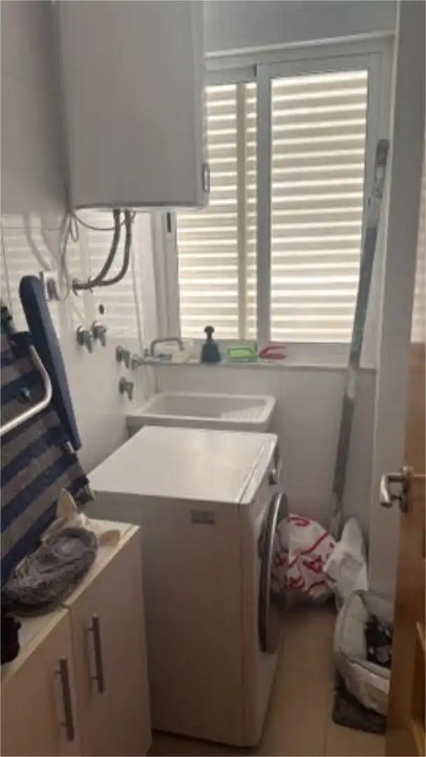 Badezimmer von Wohnung zur Miete in Adra mit Abstellraum