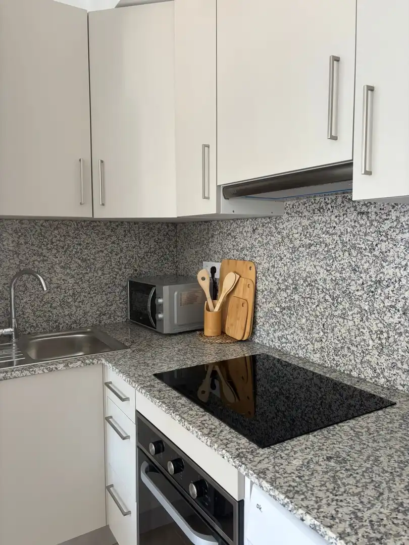 Wohnung zur Miete in Carrer de la Victoria, 127, Norte Küche von Wohnung zur Miete in Santa Pola mit Möbliert und Balkon