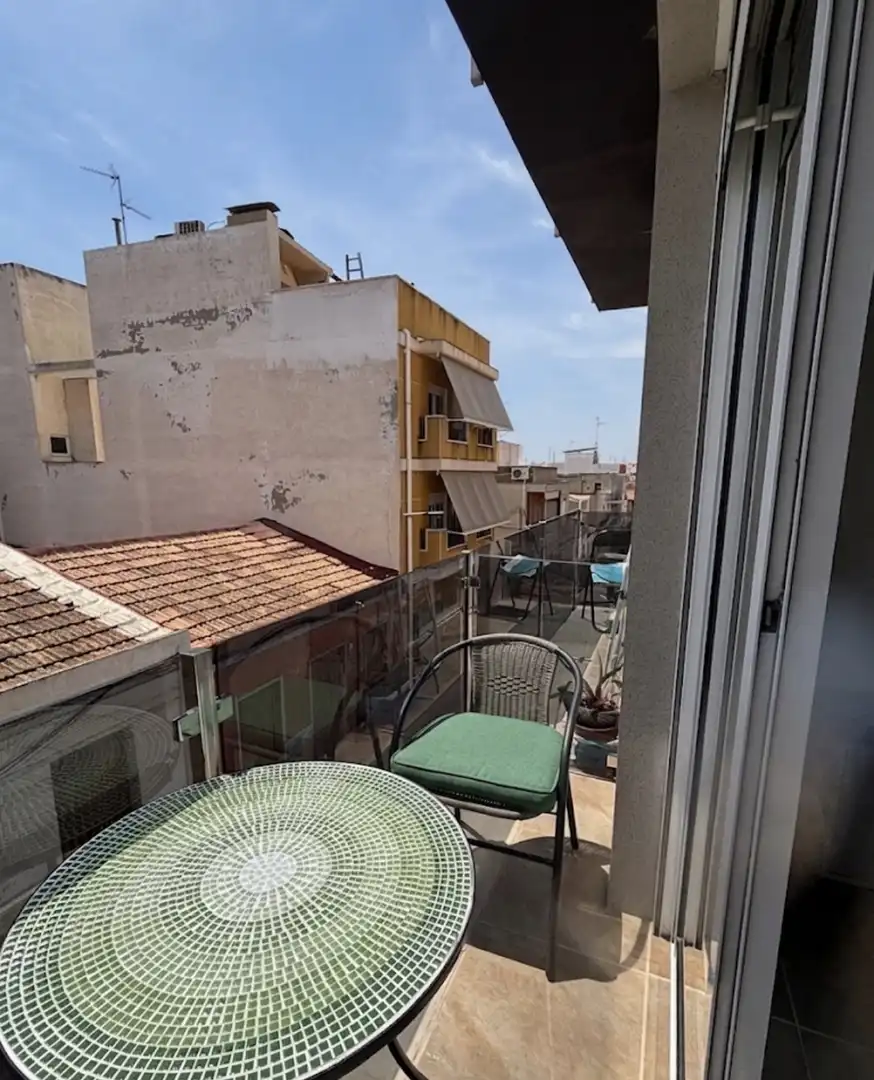 Wohnung zur Miete in Carrer de la Victoria, 127, Norte Terrasse von Wohnung zur Miete in Santa Pola mit Möbliert und Balkon
